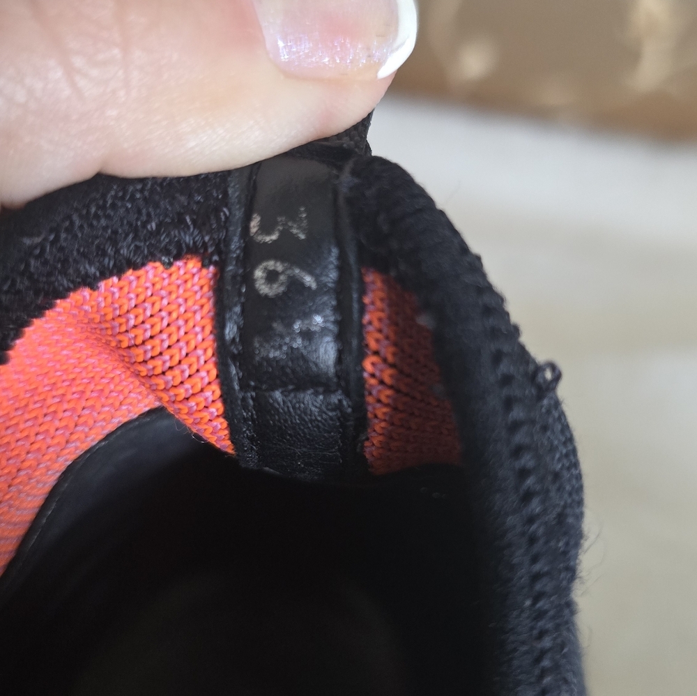 PRADA Dégradé Big Logo knit sock Sneaker - Picture 11 of 15